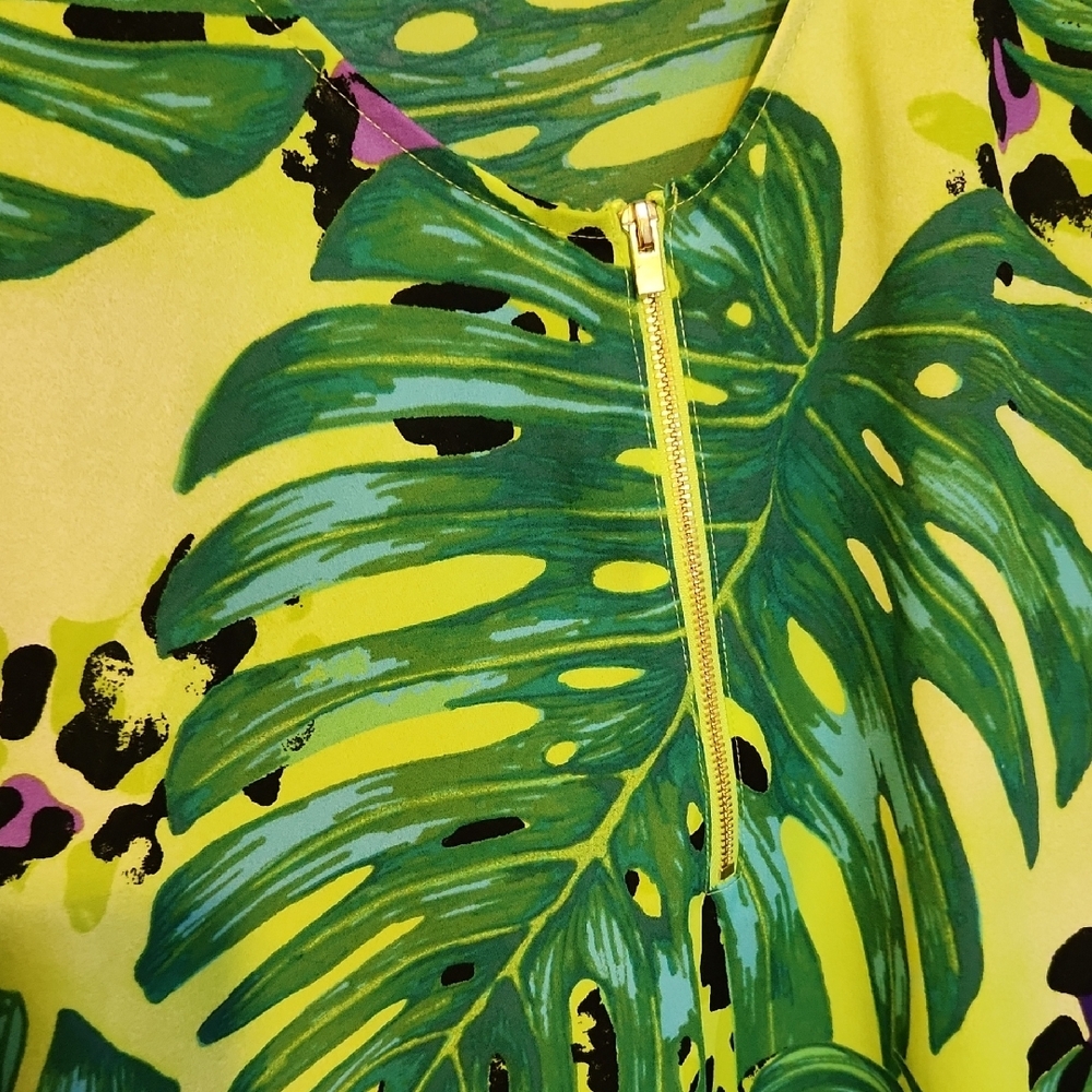 Bold Elements Green Leaf Print Blouse - image 3
